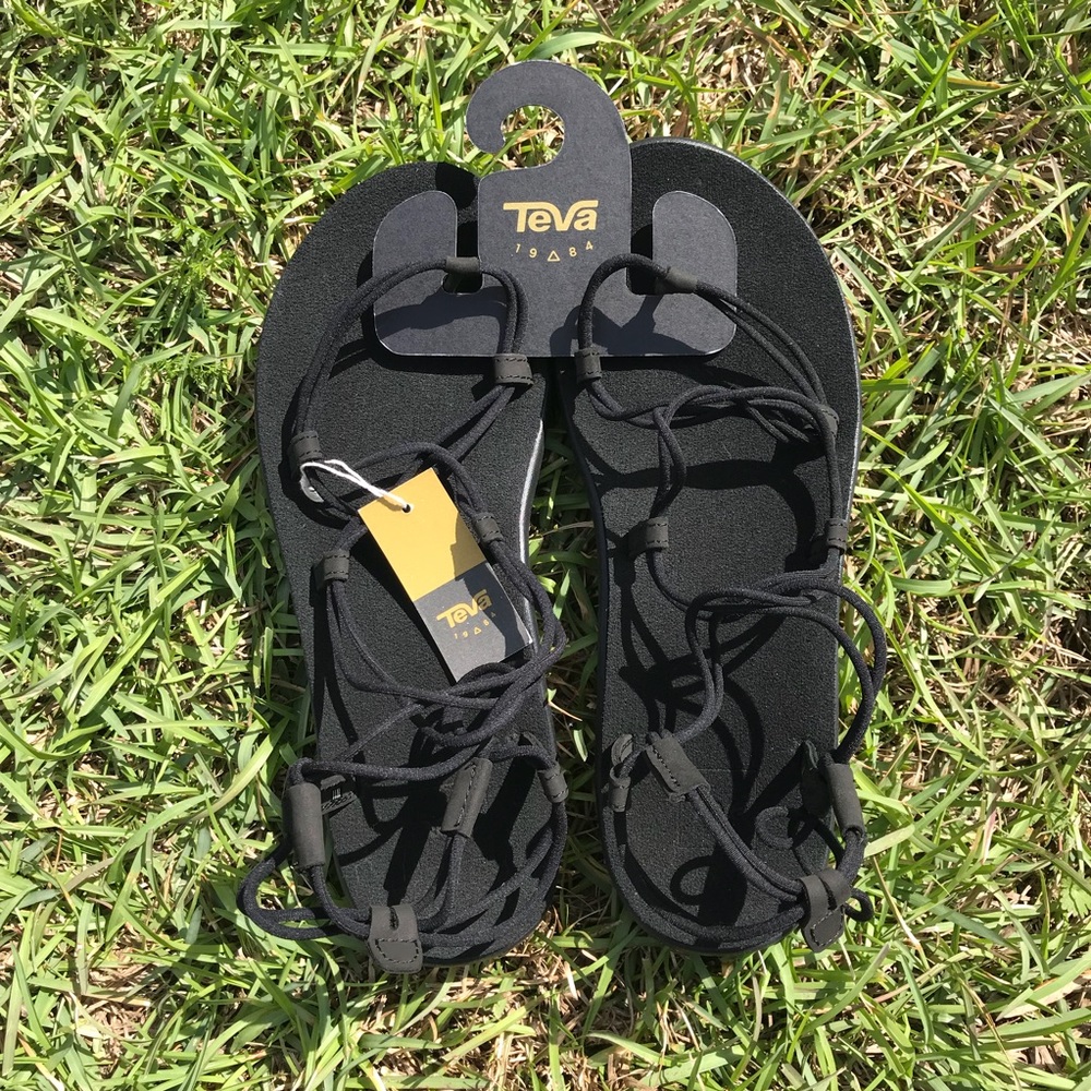 NWT! PRICE FIRM! Teva Voya Infinity, Size 11
